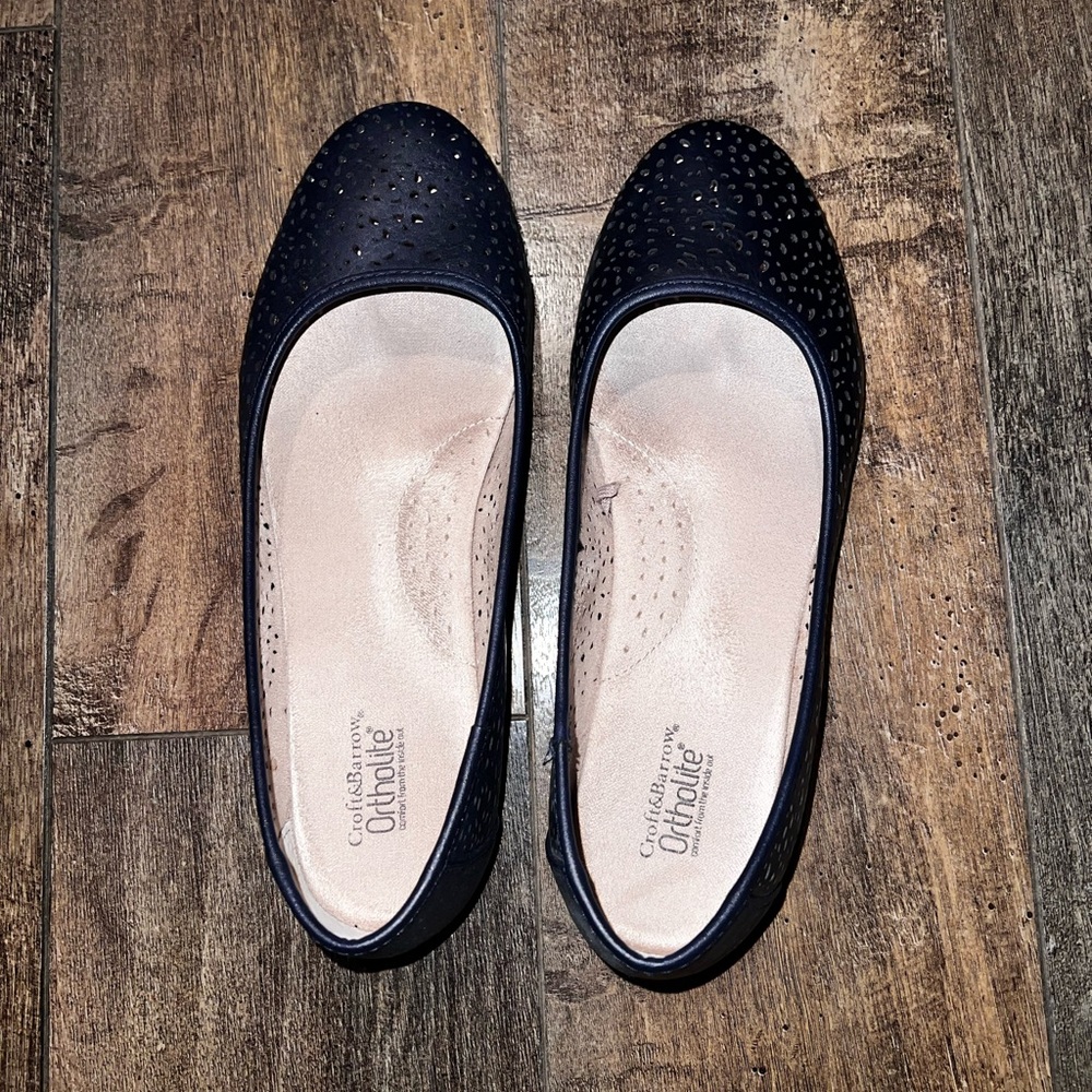 Croft & Barrow Navy Perforated Flats